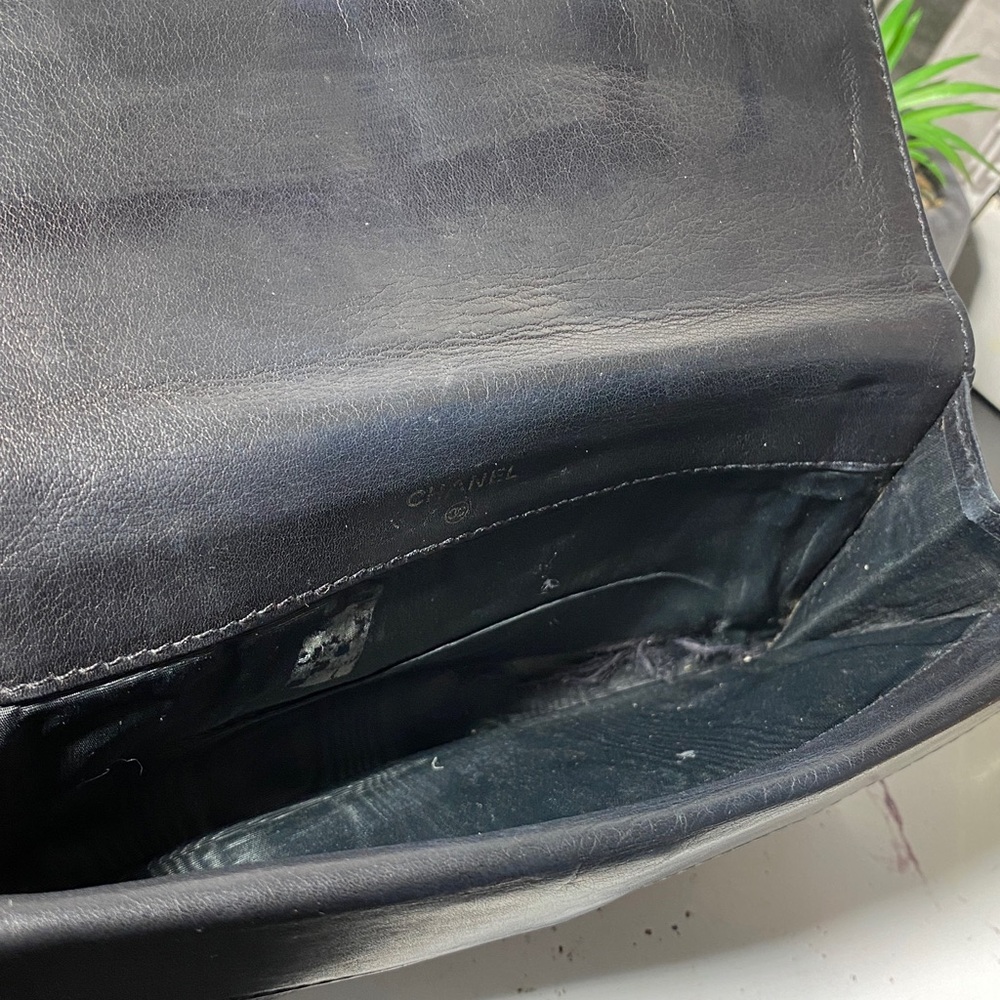 Authentic CHANEL Timeless CC Logo Caviar Leather Purse Wallet - Picture 8 of 17